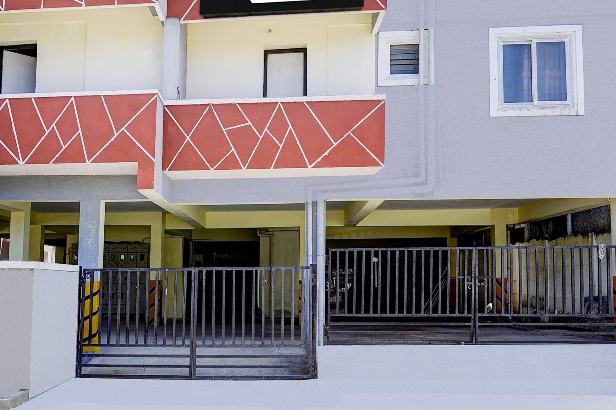 צ'נאי Collection O Sithalapakkam Medavakkam Formerly Srinivasa Residency מראה חיצוני תמונה
