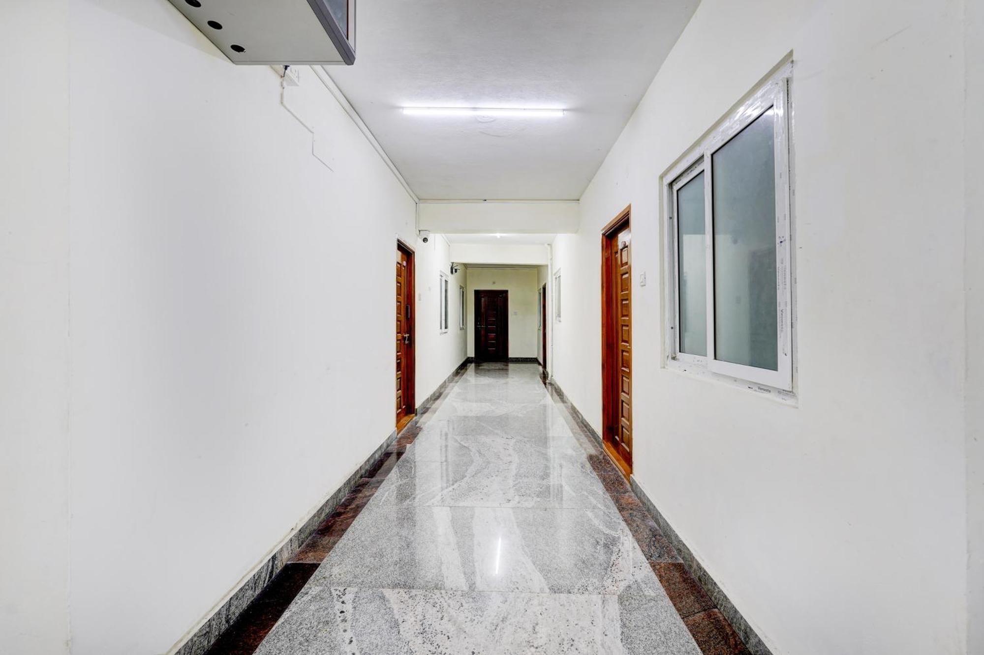 צ'נאי Collection O Sithalapakkam Medavakkam Formerly Srinivasa Residency מראה חיצוני תמונה