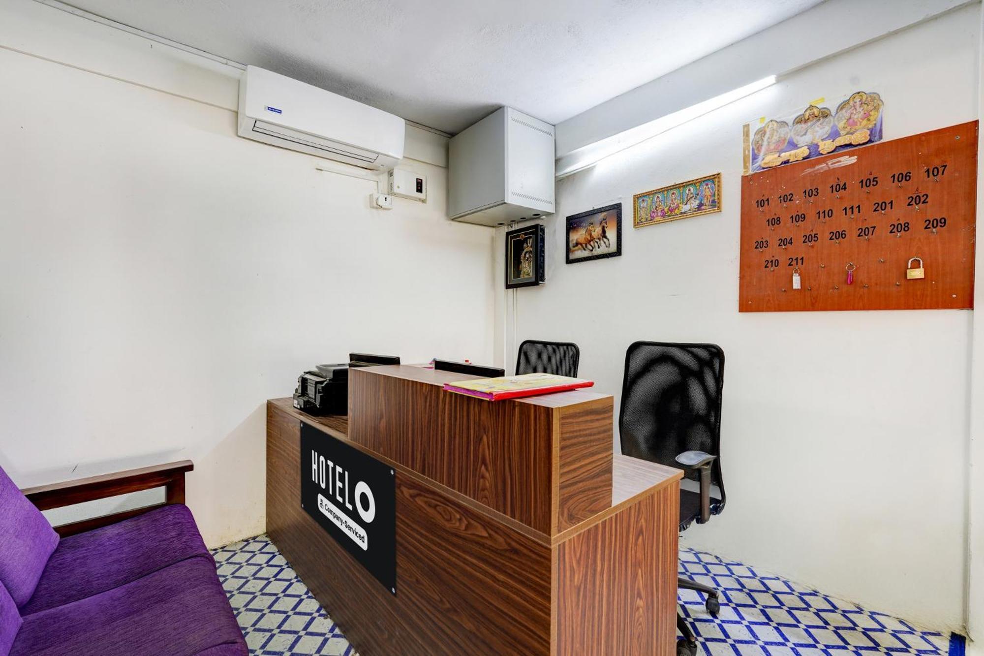 צ'נאי Collection O Sithalapakkam Medavakkam Formerly Srinivasa Residency מראה חיצוני תמונה