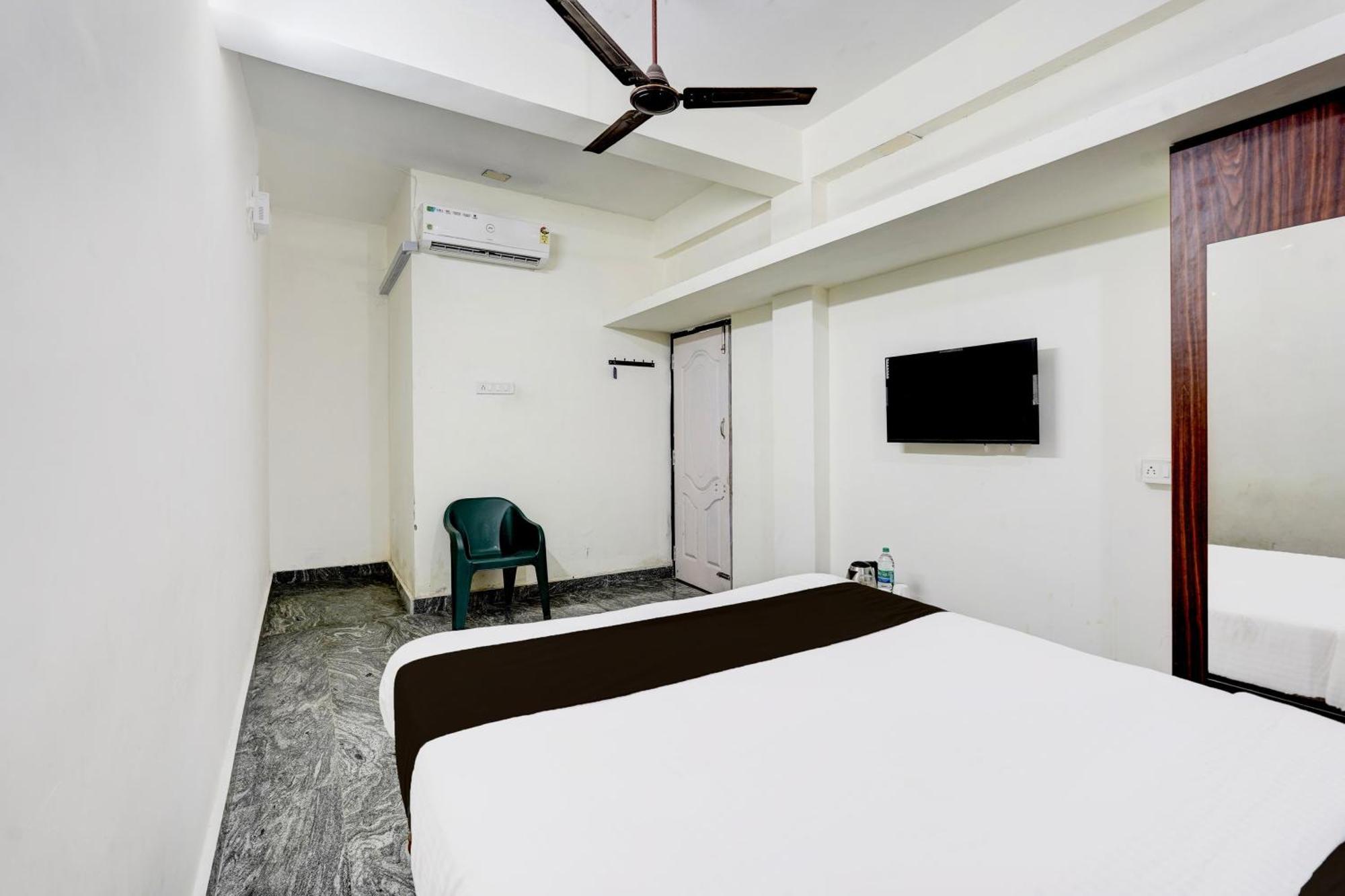 צ'נאי Collection O Sithalapakkam Medavakkam Formerly Srinivasa Residency מראה חיצוני תמונה