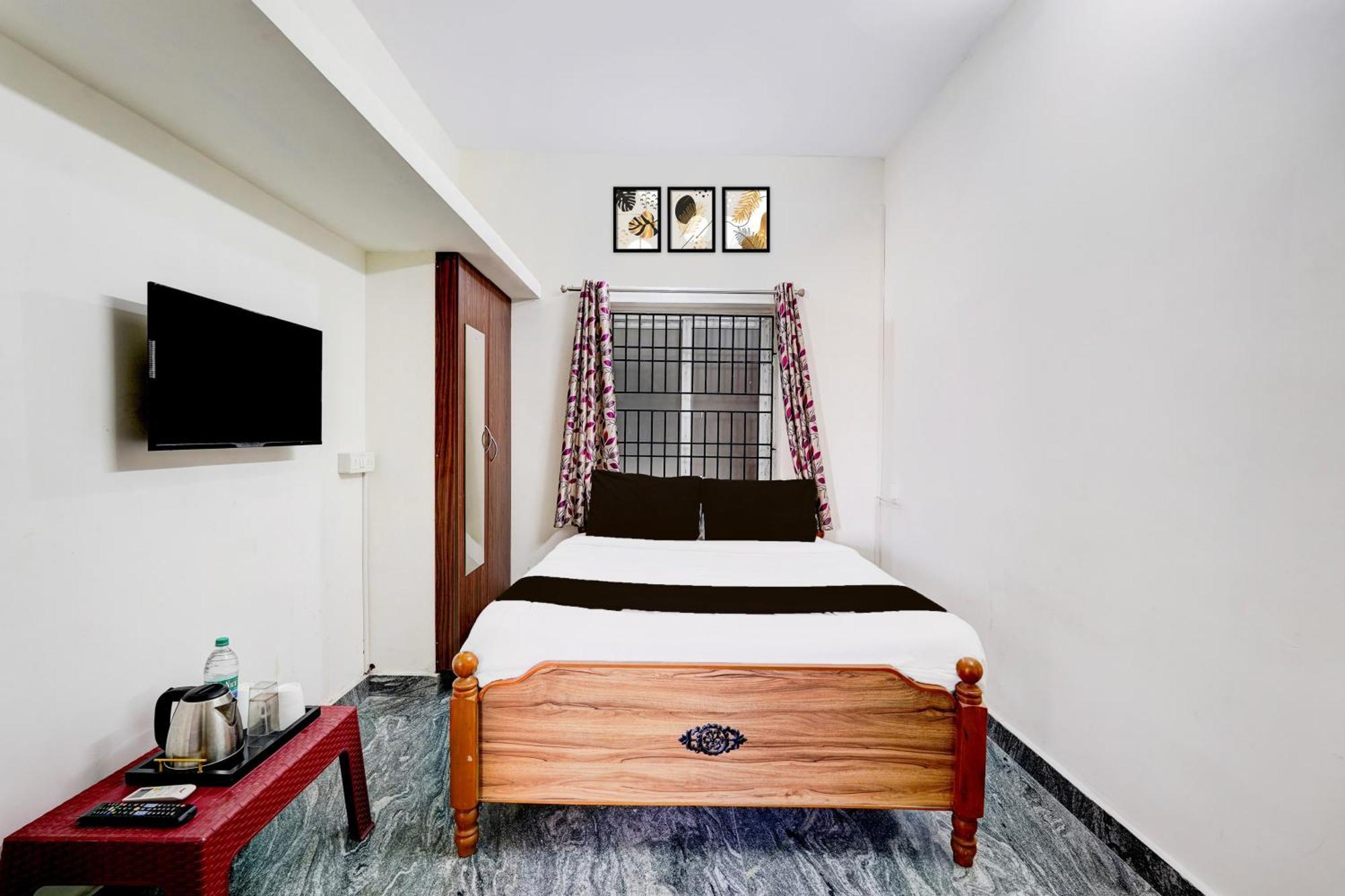 צ'נאי Collection O Sithalapakkam Medavakkam Formerly Srinivasa Residency מראה חיצוני תמונה